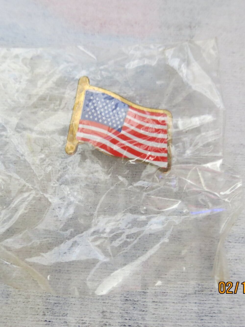 Unopend New US American Flag Lapel Pin – Made in USA, High-Quality Patriotic USA